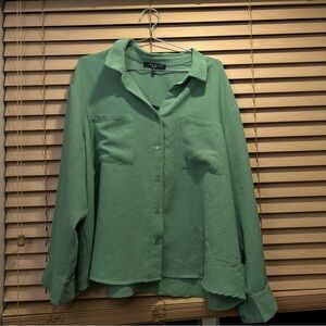 Women’s 2X Green Button Up